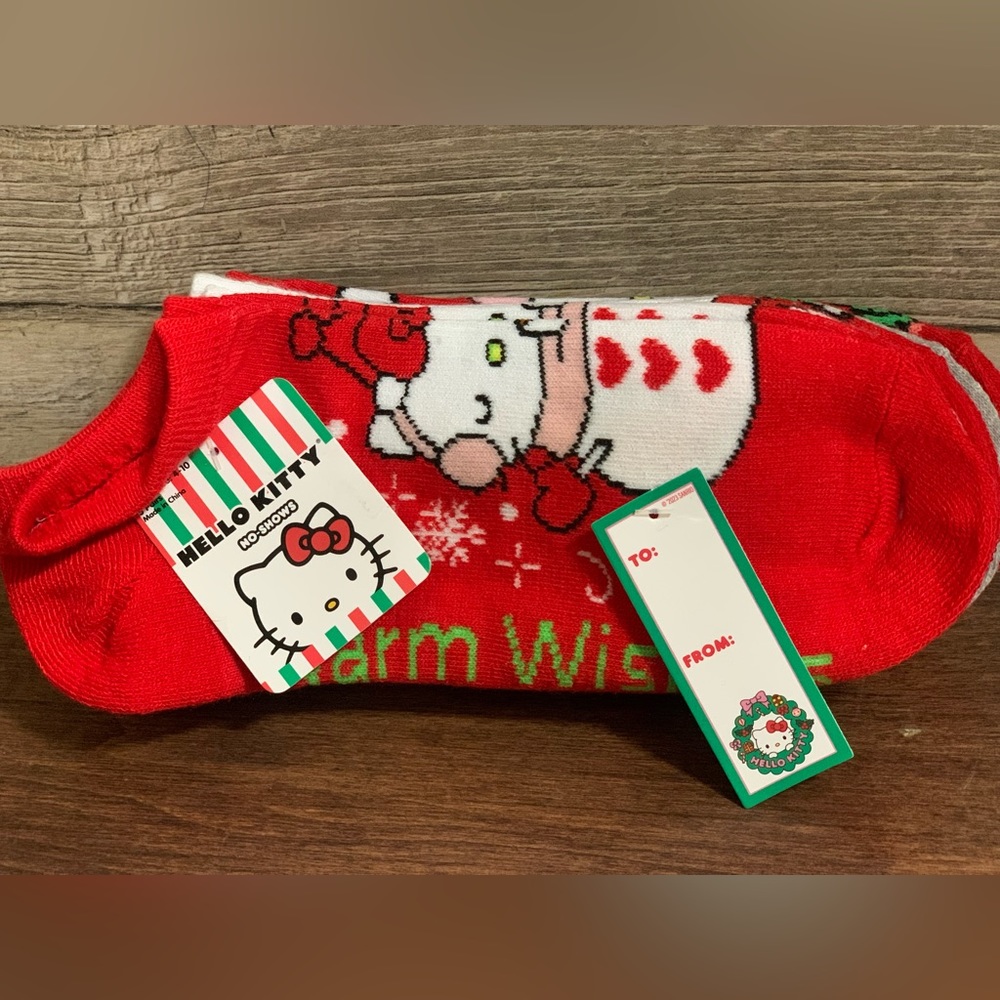 SANRIO HELLO KITTY Ladies 5 Pair Of No Show Socks